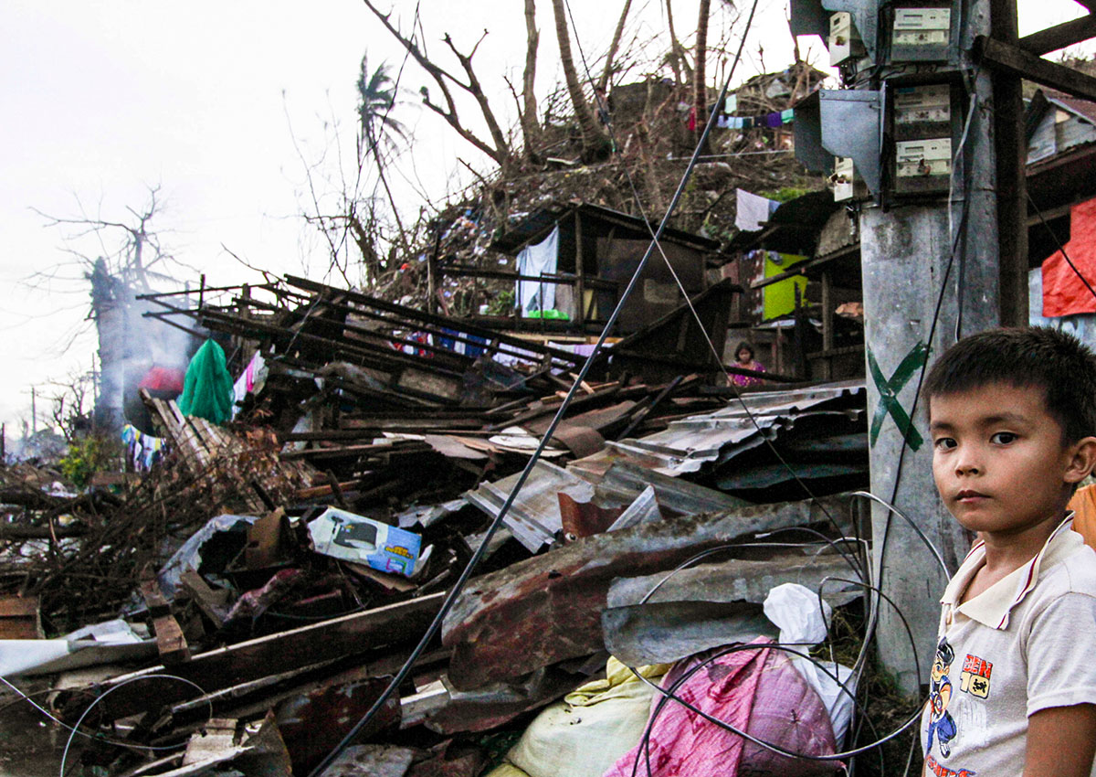 Typhoon Yolanda Hits the Philippines - FZS
